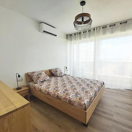 Apartmán Superbe T3 Moderne Vue Avec Parking, Climatisation, Piscine *
